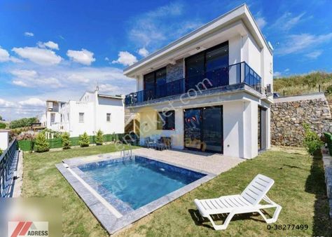 Milas Adabüküde Deniz Manzaralı Satılık Villa