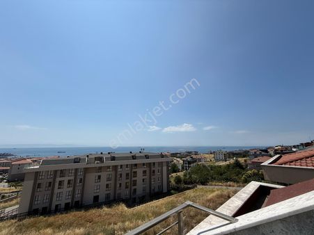 Eşyalı Kiralıkdubleks Daire. Deniz Manzaralı !!! +1 Deniz İstanbula Komşu2+1