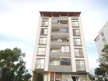 Karaağaç Cumhuriyet Mahallesinde Nergizlik Ve Salı Pazarı Yolu Üzerinde Ara Kat Temiz Satılık Daire