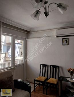 Kurtuluş Mahallesinde Arakat D.gazlı Satılık 125 M2 3+1 Daire