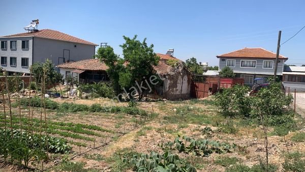 Adaköy De Satılik Müstakil Bahçeli Ev