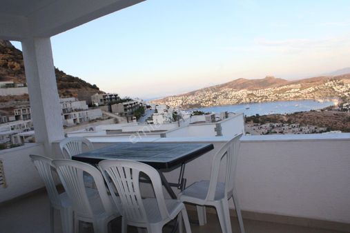 Gündoğanda Kiralık Full Eşyalı Manzaralı Site İçinde 2+1 Daire