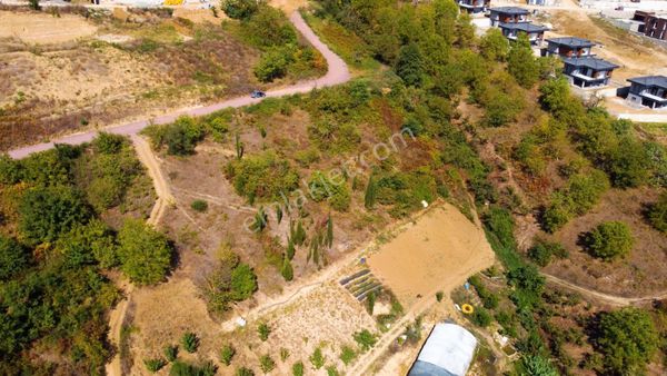 Cb Akademi Kabaoğlu Satılık 820 M2 Vadi Manzaralı Vılla Arsası