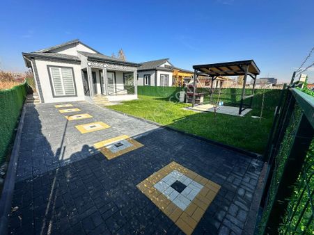 Ecg'den; Havalimanı Karşısı, Süper Projede, Acil Satılık Bahçe !