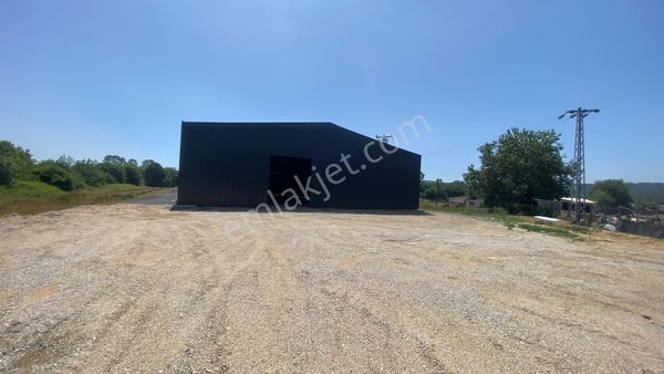 Çekmeköy'de 5500 M2 Kapalı 12600 M2 Açık Kiralık Depo & Antrepo