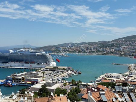 Manor'dan Kuşadası Limanda Muhteşem Manzaralı 2+1 Daire