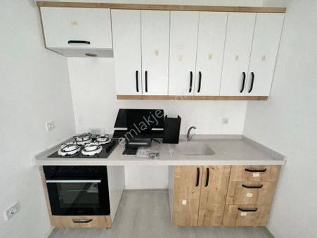 Edremit Merkezde Ön Cephe 1+1 Sıfır Daire