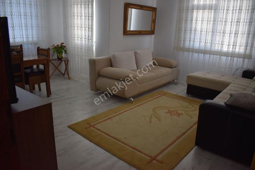 Büyükçekmece Fatih Mah İçi Lüks Yapılı Temiz Merkezi Geniş 2+1 Satılık Daire