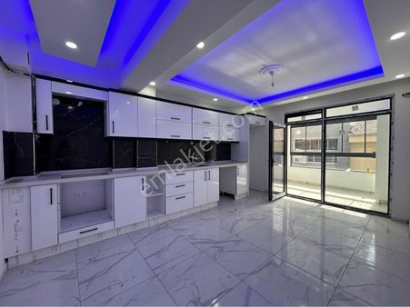 Conker İnşaat Emlak'tan Çamlıca Mahallesi Vega Outlet Yakını 3+1 160 M2 Satılık Daireler