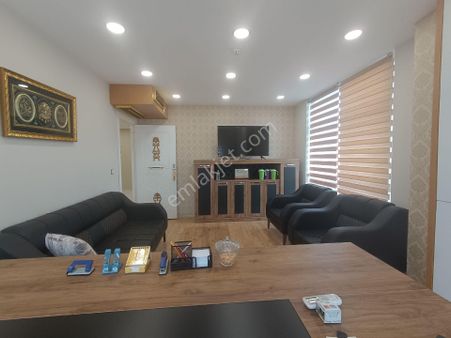 Adliye Karşısında Alıcı İş Merkezinde Ultra Lüks Satılık Ofis