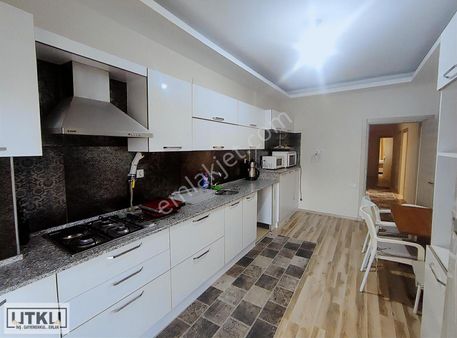 Utku Gayrimenkulden Akhisar Hürriyet Mahallesinde 4+1 Daire