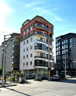 Katip Çelebi Yakını Ebeveynli Satılık Çift Cephe Geniş 2+1 Daire