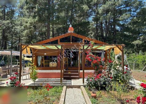 Bayatbademlerinde 800m2 Arsa İçinde Satılık Müstakil Ev