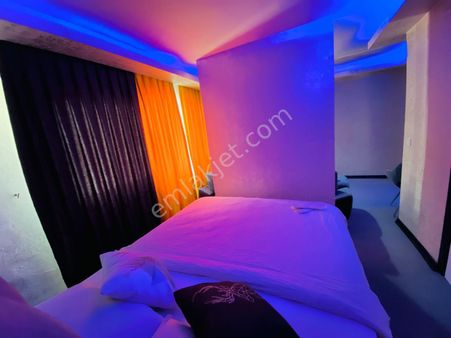 Karşıyaka Çarşı İşbankası Sokagı Günlük Kiralık Lüks Daire