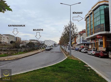 Arnavutköy Belediyesine Çok Yakın Kiralık Üst Dubleks Ofis Katı.