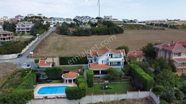 Kamiloba'da 1400m2 Arsa İçinde 500m2 6+1 Satılık Muhteşem Villa