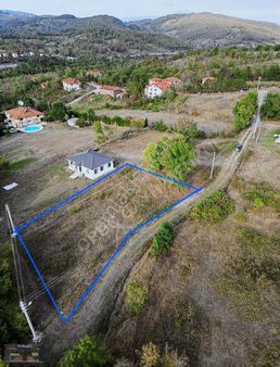 Oruç Gayrimenkulden Beylice Mah 1212m2 İmarlı Köşe Parsel