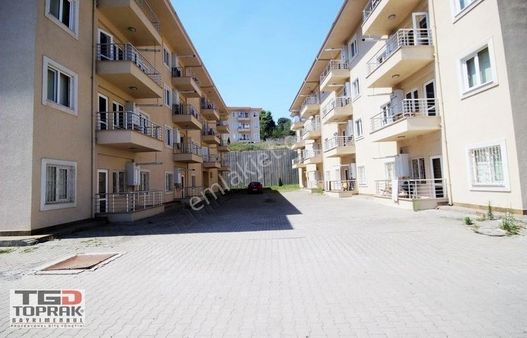 Çamlıca Sitesinde Kiralık 2+1 Eşyalı Daire
