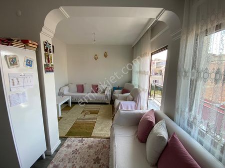 Bakırlı Mahallesinde 2 Katlı Binada Toplam 2 Daire Satılık Olan 2. Kat 2+1/80 M2 1.900.000 Tl