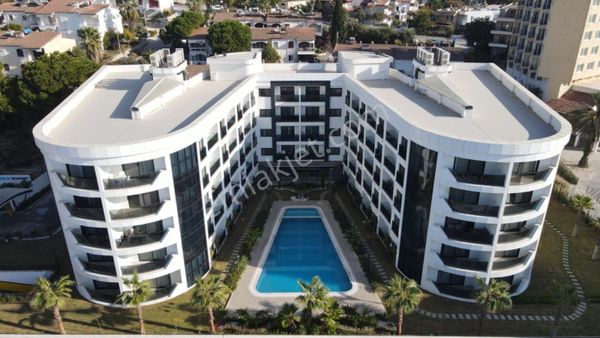 Denize 20 M Mesafede Satılık 1+1 Lüks Daire