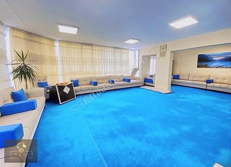 Sancak'ta Kalabalık Aileler İçin 6+2 Dubleks Bakımlı Geniş Daire