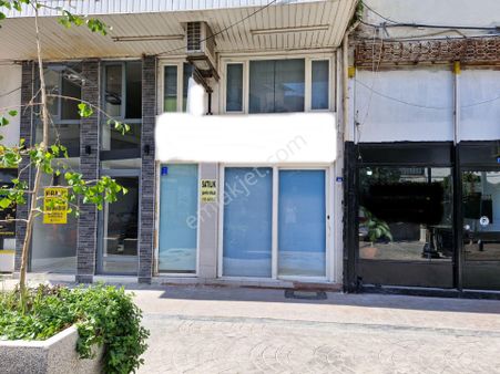 Finike Merkezde Satılık Asma Katlı Dükkan