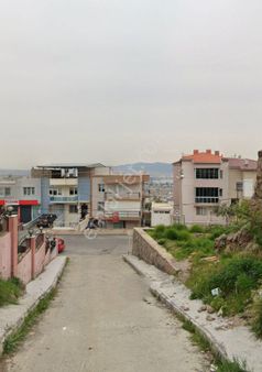 Artenew Gayrimenkul'den Bornova Ataturk'de Manzarali 50 M2 Dukkan Arsalari