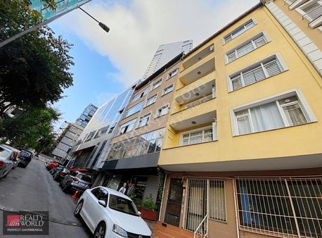 *realty World*mecidiyeköy Şişli De Satılık Bina