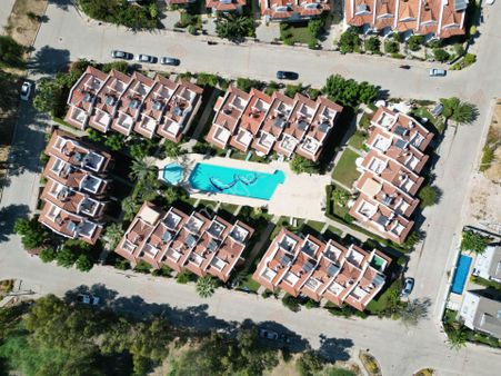 Goldhouse Dan Satılık Site İçerisinde Fırsat Havuzlu Villa