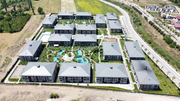 Edremit'in En Gözde Sitesinde^^3+1 Bahçe Katı Ultra Lüks Daire^^