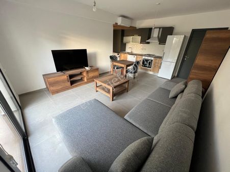 Girne Merkez'de Full eşyalı Kiralık Sıfır 1+1 Daireler !!