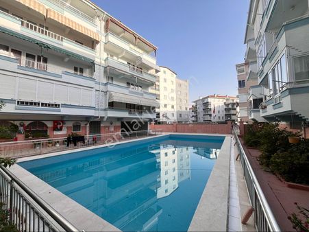 Köşem Emlaktan Satılık Yüzme Havuzlu Daire..