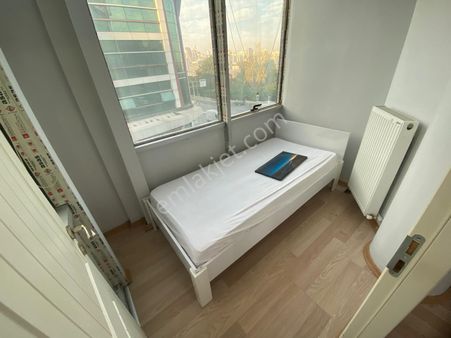 Beylikdüzü Yakuplu'da Metrobüs Yanı 45m2 Eşyalı Faturalar Dahil