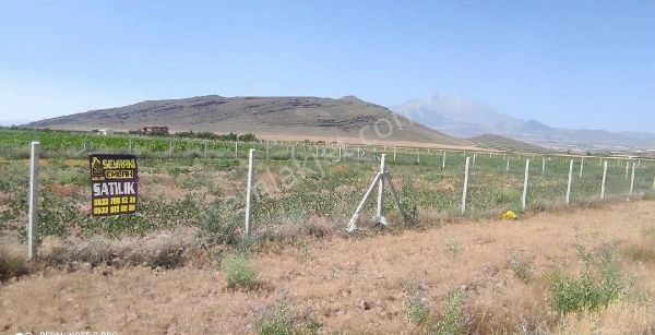 Satılık Anayol Üzerinde Tarla