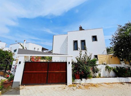Bodrum Yalıkavak Merkezde Marinaya 5 Dk Mesafede Müstakil Villa
