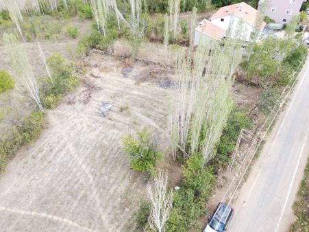 Konya Doğanhisar İlyaslar Da 432m2 Bahçe Asfalta Cephe
