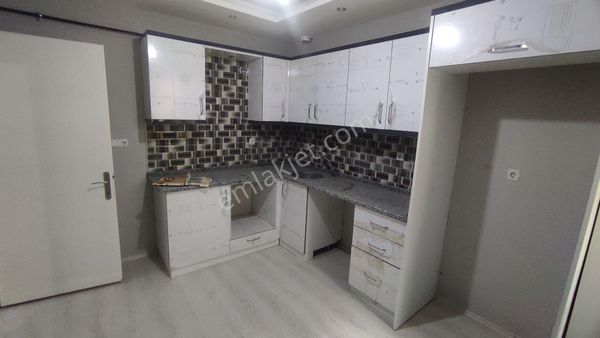 Egelimden Çarşı Merkezde 4+1 Sıfır Ebebyn Banyolu Satılık Dubleks Daire