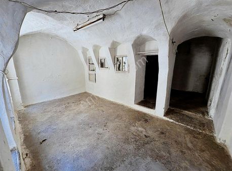 Çözüm Gayrimenkul Dan Şehrin Göbeğinde Ana Cadde Üzeri Müstakil