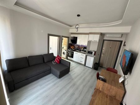 1+1 Geniş Lüks Daire, Kültürde, Denize Kolay Ulaşım