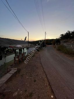 Tuğhan Gayrimenkul’den Gaziemir Sevgi Mahallesinde Satılık Müstakil Ev 340 M2 Ve Arsası