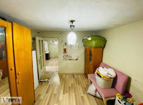 Vitrinden Hekimzade Mahellesinde Bahçeli Müstakil Ev