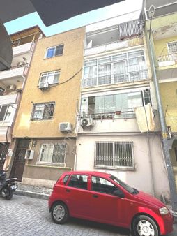 Süleymaniye Mahallesinde Belediye Evlerinde Kiracılı Temiz Satılık Daire