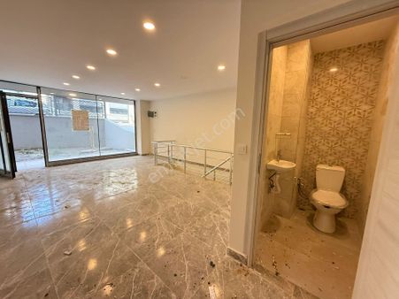 Dükkan 2 Katlı Kartaltepe Sabri Çalışkan Lise Yanı.bakırköy