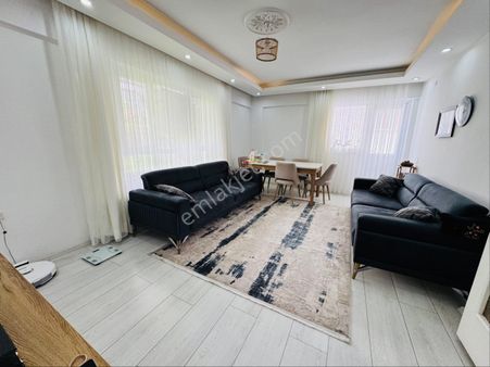 Açıkalın Emlak'tan Cadde Yakını Satılık 3+1 Daire