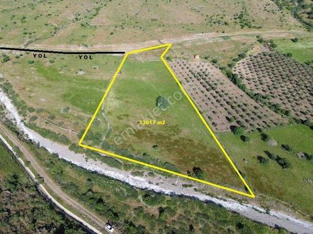 Bülent Ateşci'den 13017 M2 Tarla