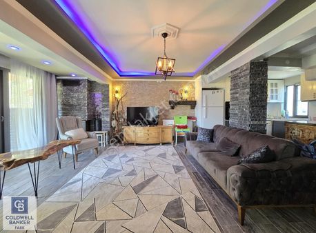 Cb Fark'tan Pelitköy'de Denize 200 Metre 4+1 Villa