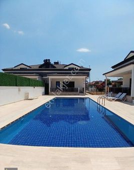 Arslanbucak'ta Satılık 3+1 Ayrı Mutfaklı Site İçinde Villa