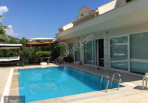 Arslanbucak'ta 900 M2 Arsa Icınde Mustakıl 5+1 Villa