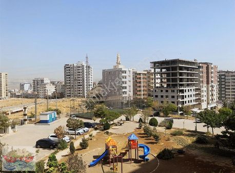 Palmiye Sitesi Satılık Mükemmel 4+1 Daire