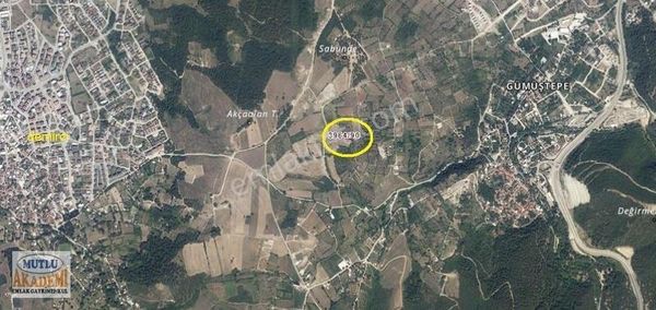 Gümüştepe Mah. Güzel Konumda Sur Yapıya 2 Km Satılık Tarla